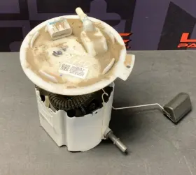 8760 2015 Chevrolet Camaro Ss Oem Fuel Pump With Hanger Housing