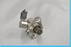 0261520144 Bmw 09-13 750i 750li F01 High Pressure Fuel Pump 026152006 Oem #2