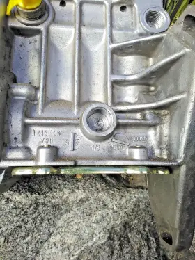 A601070590180 Bosch 0400074884 Fuel Injection Pump Mercedes Sprinter Vito 2.3d #3