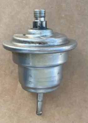 0438170055 Bosch Fuel Accumulator Mercedes Benz 560sl 560sel 560sec 420sel R129