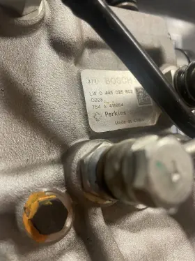 T410930 Bosch 3752647 Used High-pressure Fuel Pump Cat C7 Acert 7.2l Perkins 1100 - #2