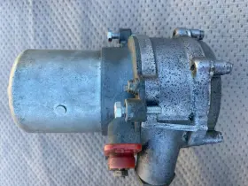 0442201001 Bosch/mercedes Benz Mercedes-benz W100 W108 W109 W111 W113 Fuel Pump Oem