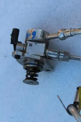 12653250 Chevrolet 2016 Volt High Pressure Fuel Pump Feed Intermediate #3