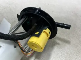 22831608 Chevrolet 19370465 2009-2017 Chevy Traverse Gas Fuel Pump Assembly Oem #3