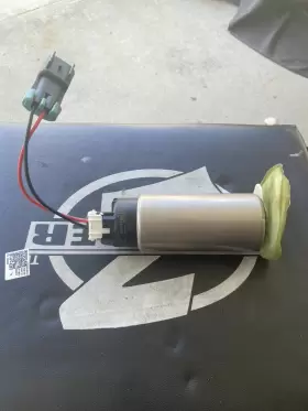 9-401-1001 Deatschwerks 415lph Dw400 In-tank Fuel Pump. E85 Compatible