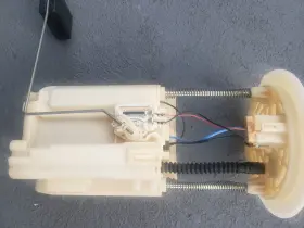 Am-1668539017 Delphi Fuel Pump Assembly For 2004-2006 Lexus Rx330 2004-2007 Toyota Highlander