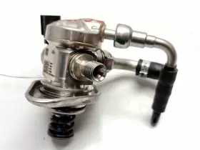 Hx7g9d376sac Ford 323.fd8s23 2023 Bronco Sport Engine Mounted High Pressure Fuel Pump Oem