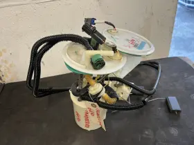 3w40-9275-ac Ford 2003 Thunderbird Fuel Pump Assembly 8k Mile Donor