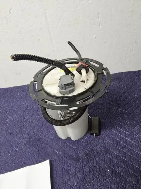 9t1z-9h307-b Ford 2010 2011 2012 2013 Transit 2.0l Connect Fuel Gas Pump