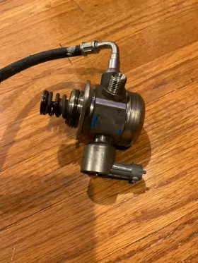 Ag9e9d376ab Ford 2013-2016 Escape 2013-2018 Focus High Pressure Fuel Pump 0261520152 #3