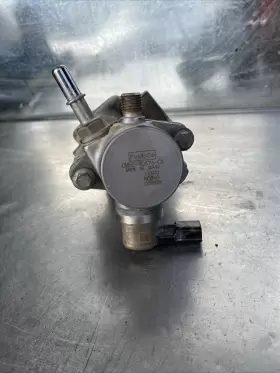 Cm5e-9d376-cb Ford Oem High Pressure Fuel Pump/housing 12 13 14 15 16 17 Focus 2.0 #2