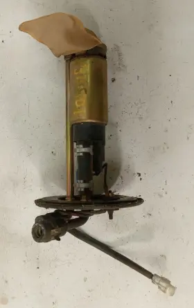 323-59157 Geo 1995 Chevrolet Metro Fuel Pump Assembly Oem