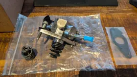 12673410 Gm Genuine 12694529 Lt4 High Pressure Fuel Pump. Zl1 C7 Z06 Cts-v3