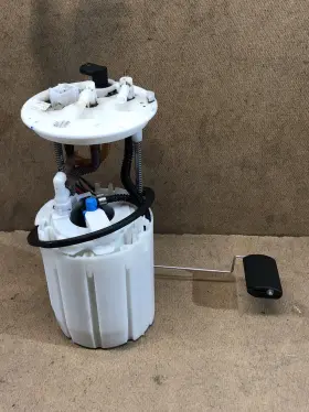 31110-b1000 Hyundai 2015-2020 Genesis Sedan And G80 Oem Fuel Pump With Level Sensor Assembly