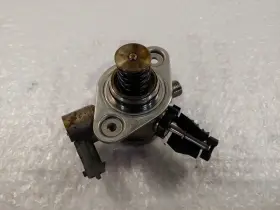 35320-3f250 Hyundai 2015-2016 Genesis 5.0l V8 Engine Fuel Pressure Regulator/pump
