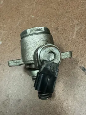 06041 Infiniti C0011 2011 - 2017 Qx56 Qx80 5.6l V8 High Pressure Fuel Pump Oem #2