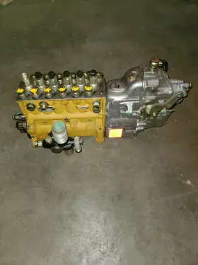 6128-71-1083 Komatsu Fuel Injection Pump Diesel Kiki 106672-4590 105448-9361