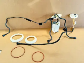 77020-30342 Lexus 635787. Gs460 2008-2011 Fuel Pump Suction With Sending Unit 53k Mi Oem