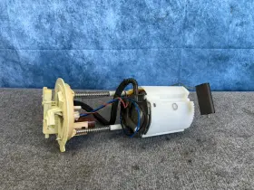 Jl74-9h307 Lincoln Navigator 2018-2021 Engine Fuel Gas Tank Pump Unit Oem