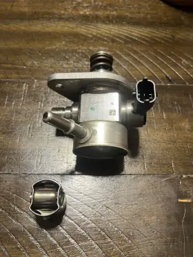 0136868 Maserati 0136868. High Pressure Fuel Pump