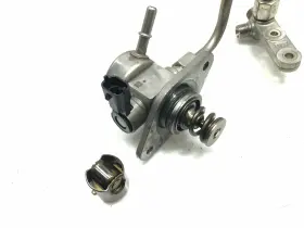 Php090 Maserati 2014-2019 Ghibli Sq4 High Pressure Fuel Pump Oem #3