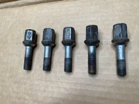 A1404000170 Mercedes Benz 1404000170 300sd S500 S320 300se 500sel S600 Wheel Lug Bolts Oem #2