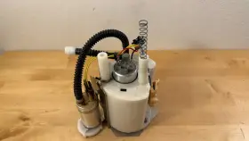 Oem2034703494 Mercedes-benz 2034703494 02-04 C32 Amg Electric Fuel Pump Right Side Tank Assembly