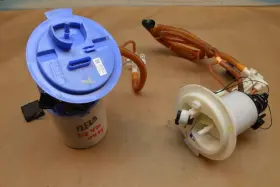 2184700494 Mercedes Benz 2012 E63 Cls63 Amg Engine Gas Gasoline Fuel Pump With Level Sensor Pair