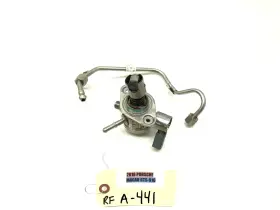 946.110.127 Porsche 2015-2018 Macan Gts Right Pass Front High Pressure Fuel Pump With Line Oem