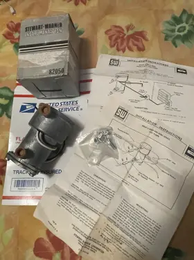 82050 Stewart Warner Vintage Electric Fuel Pump With Manual - New Nos In Box