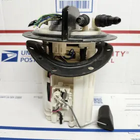 323-59303 Subaru 05-09 Legacy Gt 2.5l Fuel Gas Pump Assembly Turbo Oem