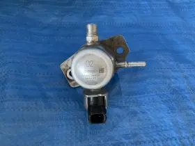 23101-0p020 Toyota High Pressure Fuel Pump For Tacoma Highlander Sienna Oem