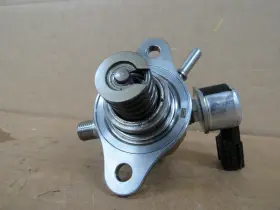 23101-f0010 Toyota 18 19 20 21 22 2023 Camry Fuel Engine Mounted Pump Only Oem 23101f0010 #3
