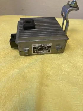 55900-50011 Toyota 5590050011 1990-1994 Oem Lexus Ls400 Fuel Pump Control Module