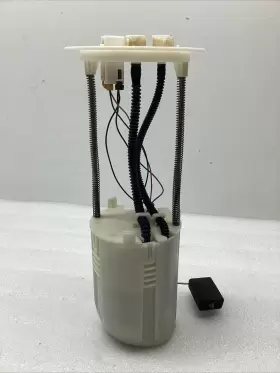 77020-0c060 Toyota 2005-07 Sequoia 4.7l Fuel Pump Assymble Oem #2