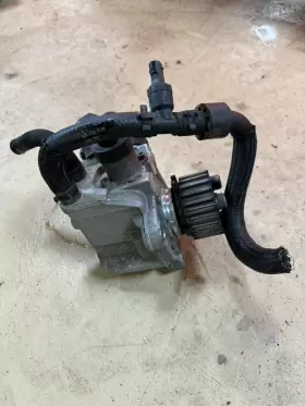 03l130755ab Volkswagen 2014 Passat 2.0 Tdi High Pressure Fuel Pump #3