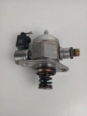 06a127026b Volkswagen 2014-2017 Volkswage Golf Jetta Passat Engine Mounted Fuel Pump 1.8