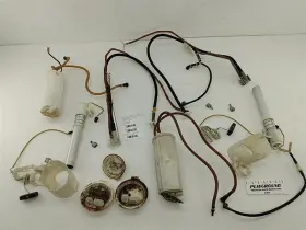 323.vw1p05 Volkswagen Vw Phaeton Fuel Pump Kit 4.2l V8 See Photos Fits 2004 2005 2006