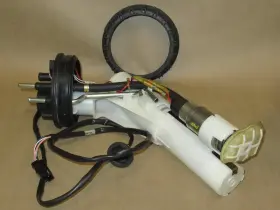 9142959 Volvo 95-97 960 / 97-98 S90 V90 Fuel Pump With Sending Unit #211