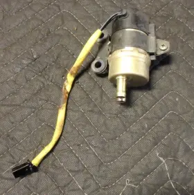 4tv-13907-01-00 Yamaha Yzf600r Thuundercat 97-07 Oem Fuel Pump